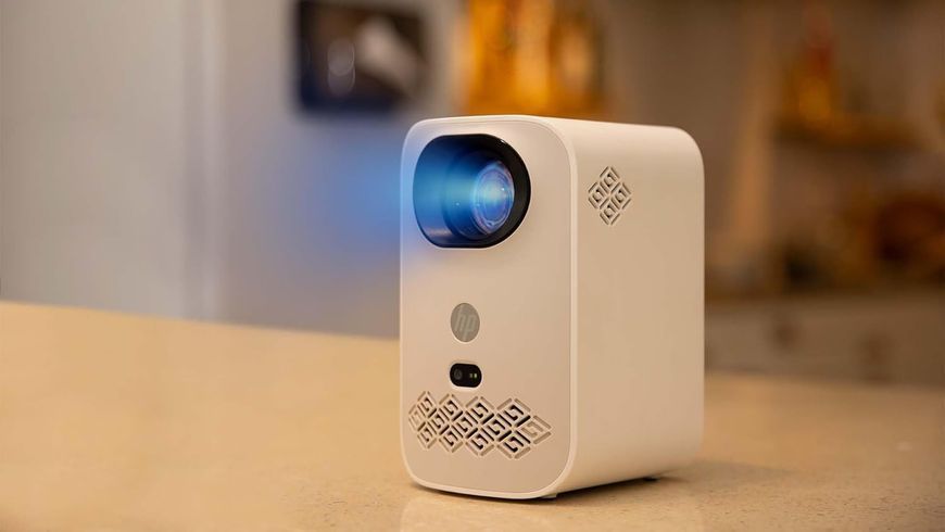 HP Проектор CC360 FHD, 220 lm, LED, 1.2, WiFi, Smart A31PLAA фото
