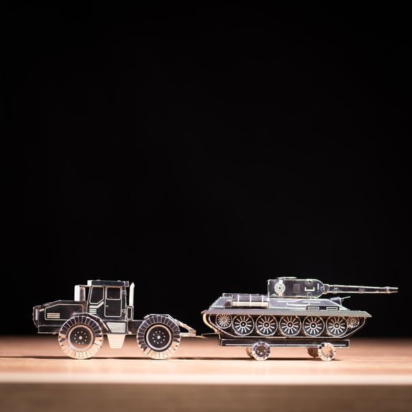 Конструктор Metal Time колекційна модель Tractor Slobozhanets (MT074) MT074 фото