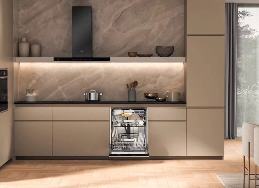 Whirlpool Посудомоечная машина встраиваемая, 14компл., A+++, 60см, дисплей, 3я корзина, белый W8IHP42L фото