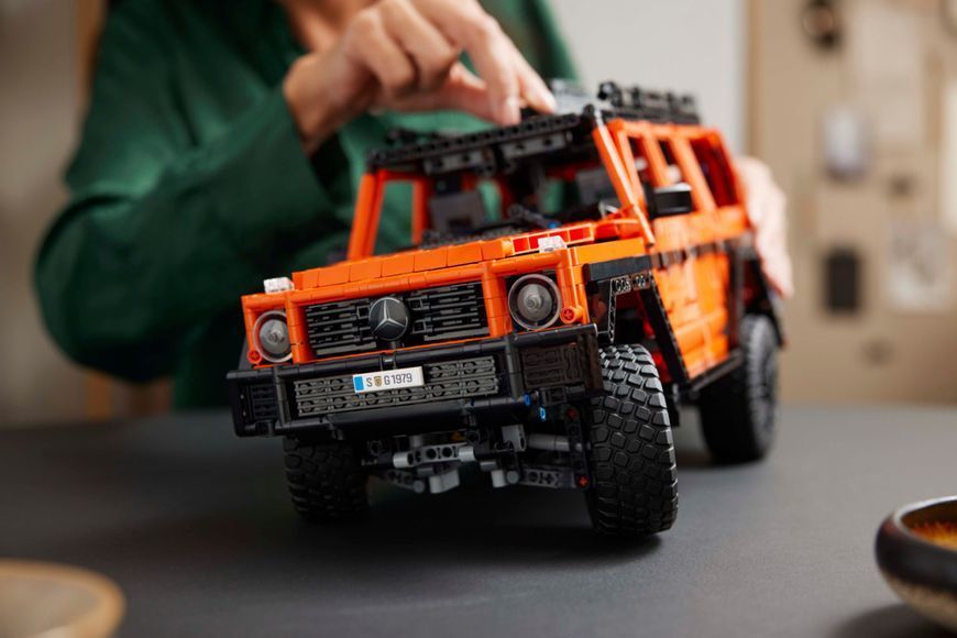Конструктор LEGO Technic Mercedes-Benz G 500 PROFESSIONAL Line (42177) 42177 фото