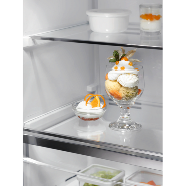 Морозильная камера Electrolux, 186x60х65, 278л, E, NF, инв., нерж LUS7ME28X фото