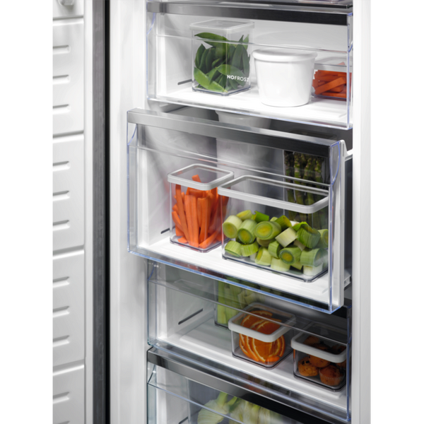 Морозильная камера Electrolux, 186x60х65, 278л, E, NF, инв., нерж LUS7ME28X фото