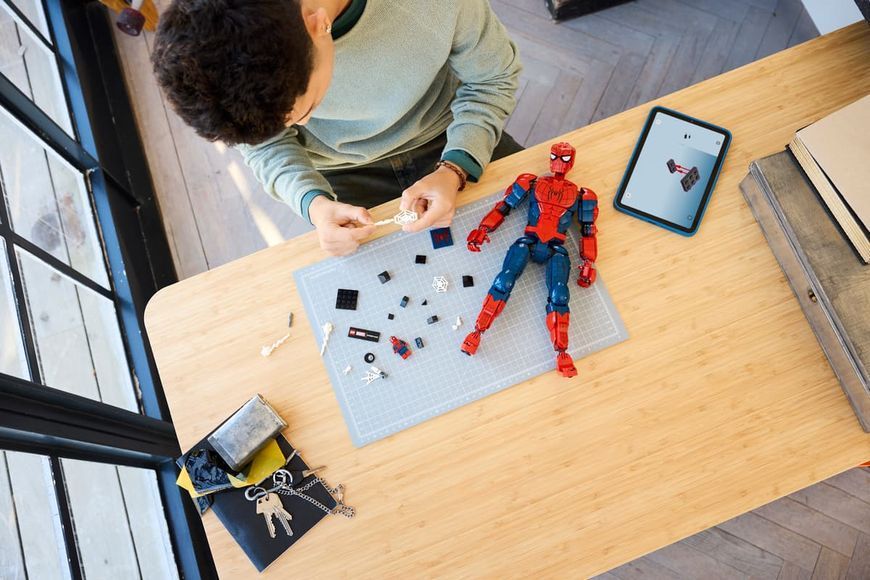 Конструктор LEGO Super Heroes Фигурка супергероя Человека-Паука 76346 фото